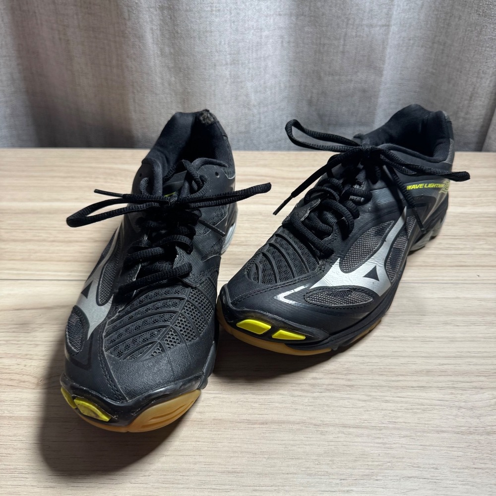 Mizuno Wave Lightning Z Indoor Court Shoes Black Yellow Sz 9 Volleyball Athletic